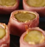 Отличная закуска с огурчиками, ветчиной и сливочным сыром